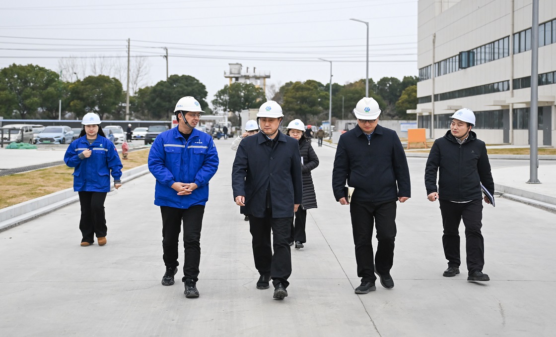 提质增效启新程！崔步银调研企业发展情况